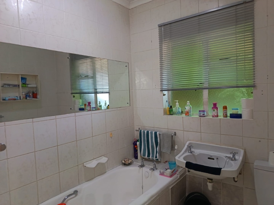 4 Bedroom Property for Sale in Vredenburg Western Cape